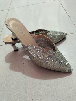 Product Review of SEPATU PESTA WANITA WEDDING SHOES SANDAL KEBAYA PENGANTIN SENDAL SELOP HEELS KONDANGAN SESERAHAN SANGJIT WISUDA LAMARAN HANTARAN PREMIUM Perempuan sandal  pesta  wanita from l**7 1