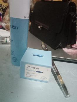 Product Review of Wardah Lightening Face Toner  125 ML from i**u 0