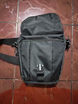 Product Review of Mmosport Tas Selempang Pria Ziper Bag Hitam from H**s 1