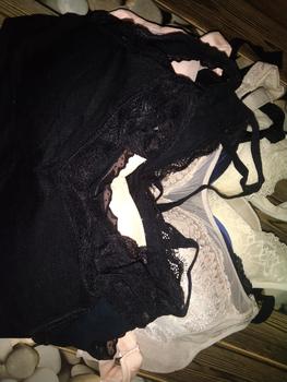 Product Review of bra kawat dan no kawat from I**u P**i 1