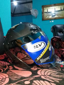 Product Review of Helm ALV ULTRON PRO Solid Original Half Face Untuk Pria dan Wanita Dewasa SNI from N**l 1