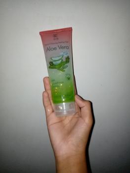 Product Review of SYB FACIAL GLOWING PEELING GEL ALOEVERA from s**y 0