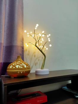 Product Review of Lampu Tidur Model Pohon Ranting Unik Colokan USB / Tenaga Baterai Dekorasi Kamar Kawat Tumblr Led/Led Tree Romantic Night Light Meja Samping Tempat Tidur Hadiah Ulang Tahun Lamp Led Plastik from L**u M**m 0
