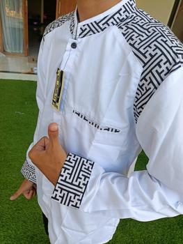 Product Review of Baju Koko El Rumi Araseo Lengan Panjang Kombinasi Batik Putih Kain Katun - Pria, Muslim from m**i 0