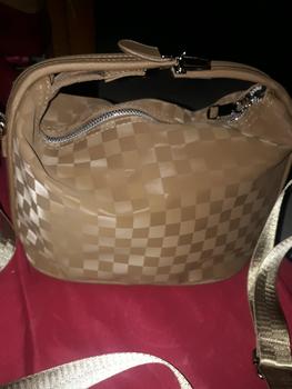 Product Review of Akaci store | KARLA Tas Tangan Wanita Tas Selempang Wanita Terbaru 09-8111 from e**s 1