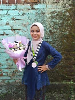 Product Review of kebaya wisuda kebaya pagar ayu warna navy from 𝔄**𝔦 0