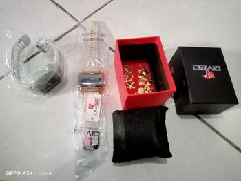 Product Review of Jam Tangan Wanita DIVIGO DV-2110 Transparan Original Digital Kotak Strab Rubber Tahan Air Digital Besi Stainless from j**o 0