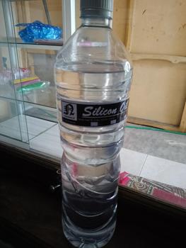 Product Review of SILICON OIL PREMIUM (KENTAL BENING )1,5 LITER. SEMIR BAN DAN PENGKILAP BODY (DASHBOARD). from l**y 0