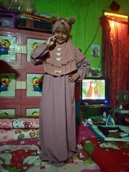 Product Review of Hijab anak aqila untuk 4-10 tahun bahan strada premium from d**k p**h 2