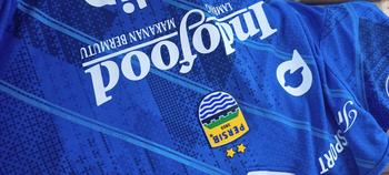 Product Review of JERSEY PERSIB  TERBARU 2025 BISA CUSTOM NAMA HOME KUALITAS GO LOGO TIMBUL JERSEY BOLA DEWASA  JERSEY PERSIB  JERSEY ORIGINAL JERSEY TERBARU Sport from h**s 1