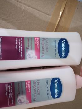 Product Review of Vaseline UV Extra Brightening Gluta Glow 400ml from h**w 0