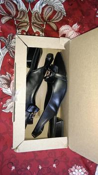 Product Review of Declare&Dee Heels Blok Wanita Pitaloka Square Toe High 3 CM Black Karet Belakang Best Seller Shoes flat  shoes from 🐰**. 0
