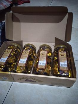 Product Review of Dking coklat almond isi 4 toples ( COD )  kacang almond utuh lapis coklat from a**h 1