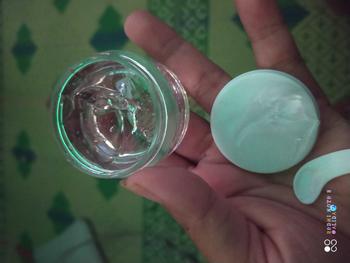 Product Review of Glad2Glow Gel Moisturizer Centella Allantoin Soothing  30g/55/100g Berjerawat Wajah Acne care Calming Cooling soothing Lactic Silver Pelembab Acid Hyaluronic Bruntusan Perawatan Hitam Berminyak Hydrating G2G Skincare beauty Mencerahkan Glycolic from y**a 3