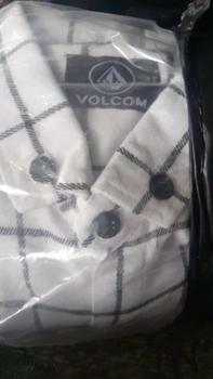 Product Review of Baju flanel motif Kotak dasar putih list hitam Kain Lembut  Pria Distro from Y**h D**a 0