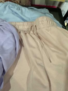 Product Review of Combo 5 Quần Short Thun Nữ Vải Nỉ Lưng Thun Co Giãn Màu Ngẫu Nhiên from K**y L** 1