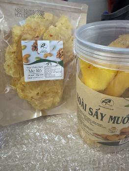 Product Review of Thơm (khóm) sấy dẻo ngon, ít đường from t**8 0