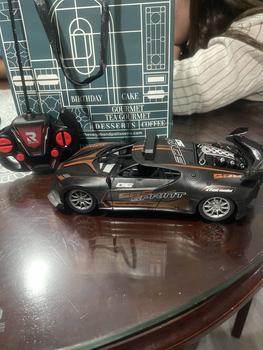 Product Review of [Giảm Sốc] Siêu Xe Điều Khiển Từ Xa Pin Sạc Bugatti Tỉ Lệ 1:20 Siêu Ngầu from N**n N** B**h t**y 2