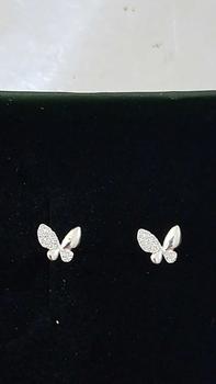 Product Review of Khuyên tai bạc nữ TLEE hồ điệp nhỏ nạm đá xinh xắn TLEE JEWELRY B0184 from N**i 0