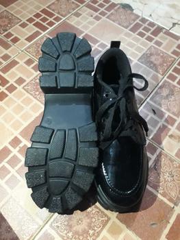 Product Review of Lovely Sepatu Sekolah Docmart Wanita Loafers Hitam Terbaru 2024 Fashion Korean Style Premium Import Quality R-15 Bisa COD Karet Shoes Kerja Hitam Kasual from h**o 1