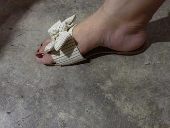 Product Review of [JING] NEW korean fashion flat bowknot gimi sandals shoes for women .（add 1size) from y**e 2