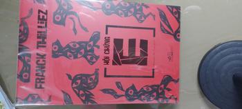Product Review of Sách - Hội chứng E (Syndrome E) (Nhã Nam HCM) from H**g N** 0