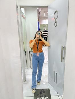 Product Review of Highwaist Jeans Cargo Loose Hangover Vol.2 - Celana Cargo Jeans Premium Tebal Kekinian Wanita Panjang Cewek Denim from O**i 3
