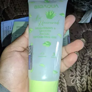【BPOM】BIOAQUA Peach Clear Refreshing Gel 100g&eksfoliasi wajah Aloe/Peach Niacinamide Facial Exfoliating Gel deep peeling Brightening & Smooth peeling wajah mengelupas 100g