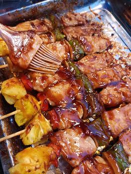 Product Review of คุ้มยกลัง! ซอสบาร์บีคิว BBQ ขนาด 920 กรัม ยกลัง 10 ถุง ราคาส่ง ขายส่ง แบบถุง ตราเพียวฟู้ดส์ พร้อมส่ง สำหรับ จิ้มเฟรนฟรายส์ นักเกต ไก่ป็อป รสชาติ หวาน หอมสโมคบาร์บีคิว from T**y K** K**i 0