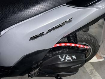 Product Review of Tem nổi Honda Click - Thiết Kế Tráng Gương from V**h t** đ** A**🐽 0