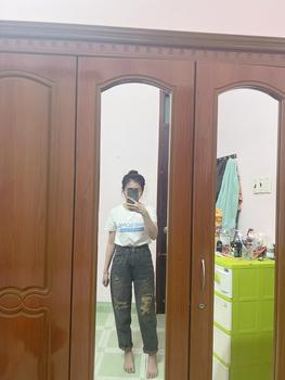 Product Review of YURI JEANS - (Vải QCCao Cấp) Quần Jeans Baggy Màu Dơ Bụi Rách Gối Chất Mền Mịn Dài94cm Nữ Pants from M** Q**h 3