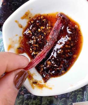 Product Review of 200G [ Hội Gym 88 ] - Thịt lợn bản Lào ăn liền Cempa  gói 200g thơm ngon, chế biến từ lợn bản tươi từ Lào HEO200 + KÈM CHẲM CHÉO from J**🇺 0