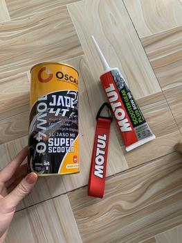 Product Review of Combo nhớt oscar scooter 10w40+nhớt láp motul(combo tay ga) Phụ Tùng from M**h C**g 4**1 0