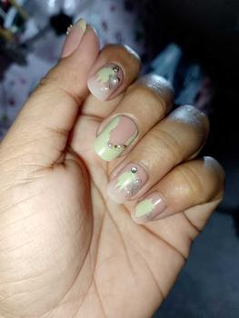 Product Review of Almond-Shaped Blush Gradient Butterfly Nail Art Sparkling 24-Piece Ballet Wearable Nails Gentle Whitening Detachable Fake Nails Women's Short Trendy Nail Design Simple Versatile Whitening Fake Nails Hand Nail Art Nail Tips Nail Decoration Nail Set from ᥫ**᭡ 0