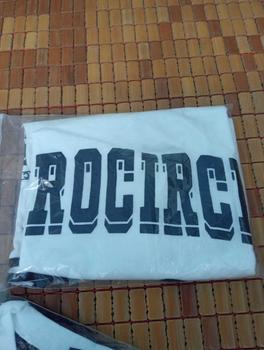 Product Review of Áo phông chất cotton khô cổ tim phối in nổi ( 00:00) form rộng nam nữ from M** D**g 0