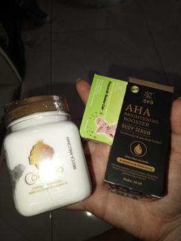 Product Review of Bundling Body Care Series [Paket Perawatan Tubuh untuk Mencerahkan & Melembabkan Kulit] from V**🐣 0
