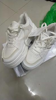 Product Review of YOIVON - Free Box Lucas Sepatu Sneakers Wanita Kualitas Premium from b**e 0