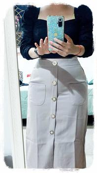 Product Review of Yellowface Viona Skirt Bahan Semi Woll Premium / Rok Wanita Korean Style / Rok Span / Rok Kerja / Rok Santai Polos Kancing Tengah / Rok Model Midi dan Panjang from T**🫧 0