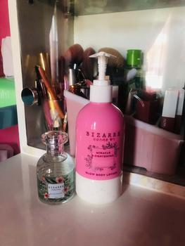 Product Review of BIZARRE Glow Body Lotion Lotion Kulit Tubuh 300 ML from d**g 0