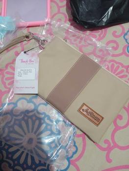 Product Review of ALETA POUCH BY AINUN CLUTCH BISA COD from N**🥀 0