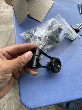 Product Review of Đế/ pát/ pad / giá đỡ gắn đồng hồ xe đạp, đèn, cam hành trình cho xe đạp loại rẻ pad Sports from H**g G**o G**! 1