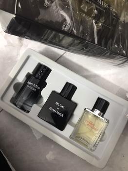 Product Review of [F300] Sét Nước Hoa Nam Dài Lâu New Arrival Blue - Sang Trọng Quý Phái from M**ỗ 1