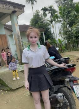Product Review of Thuốc Nhuộm Tóc , thuốc nhuộm tóc tại nhà Màu VÀNG MƠ Không Tẩy tặng kèm oxy găng tay from B**s G**l 0** 0