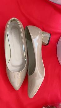 Product Review of Giày Cao Gót 3p Da Bóng Sai 35-42 Fom Chuẩn Đế Cao Su Chống Trơn - Shoes Jean from H**y H** A** 0