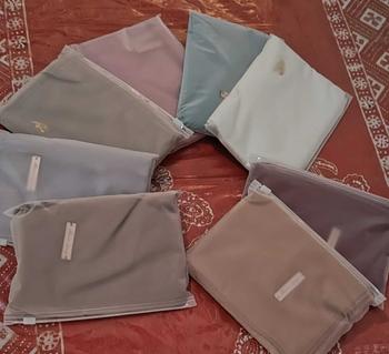 Product Review of PAKET (5+3pcs RANDOM) VOAL MIRACLE ALAINA SCARF POLOS hijab persegi Kerudung from 𝓕**𝓹 0