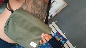 Product Review of กระเป๋าสะพายข้างผู้ชาย ผ้าดี งานดี ใส่ของได้เยอะ (GC-125) from B**e T**n 0