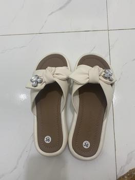 Product Review of Dép sandanl nữ hottrend  gắn nơ thỏ trẻ trung  da mềm (chân gày mỏng lùi size) from H** Đ**p 0