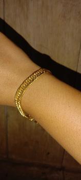 Product Review of Gelang Rantai Bisa Di Sepuh Perhiasan Emas Bracelets from R**y Y**a 0