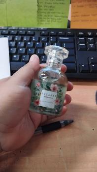 Product Review of BIZARRE Glow Body Lotion Lotion Kulit Tubuh 300 ML from D**F 0
