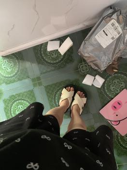 Product Review of DÉP NỮ Đế Bằng THỜI TRANG D04 2 QUAI CHÉO CHẤT DA ĐẾ Cao Su CAO 5CM ÊM NHẸ CHỐNG TRƠN from í** k** b** ** 2